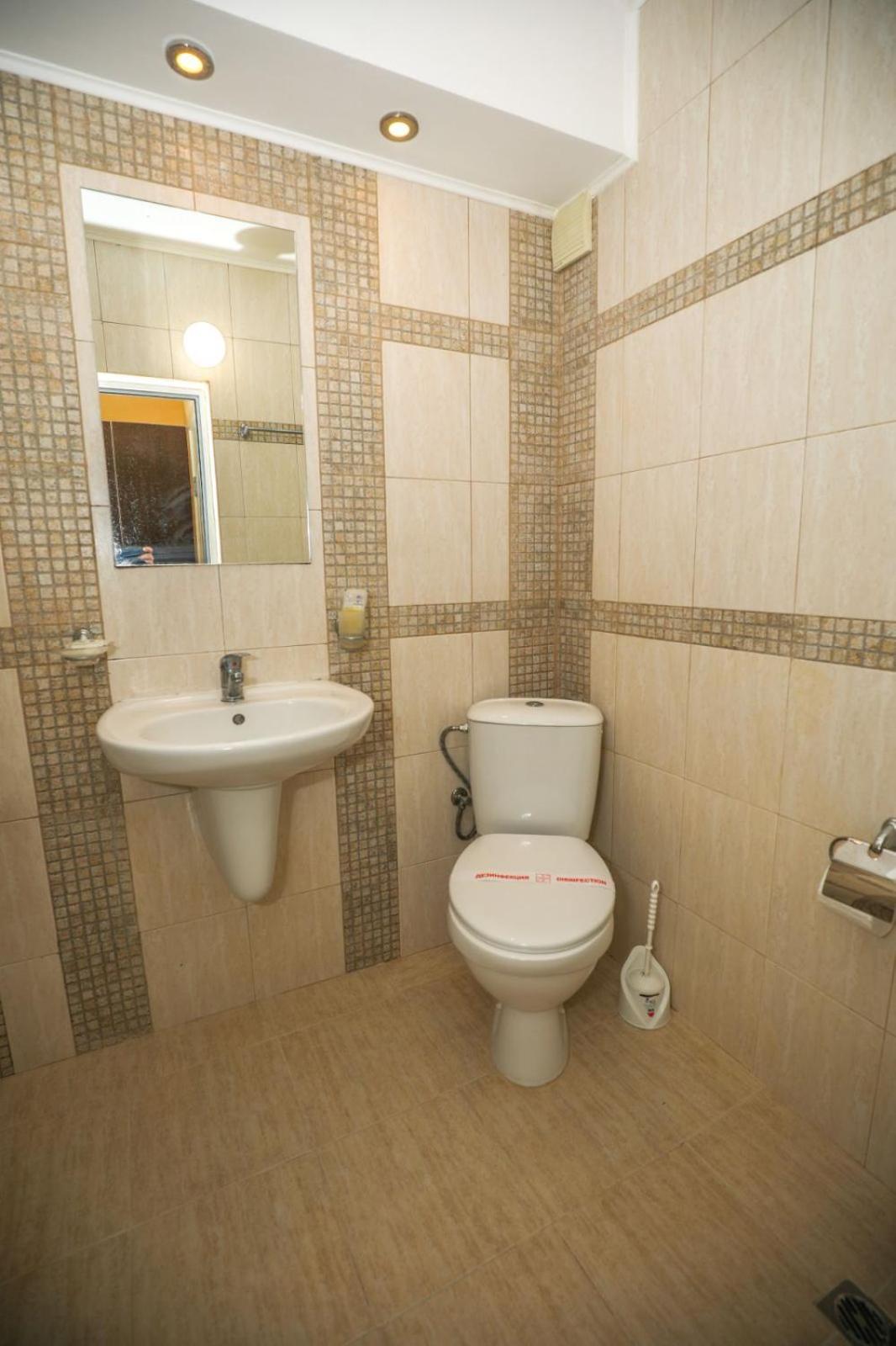 Family Hotel White House Pomorie Exterior photo